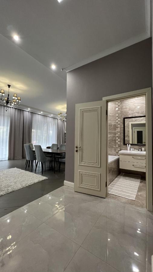 Hotel Manica Esentai City Almaty Luaran gambar